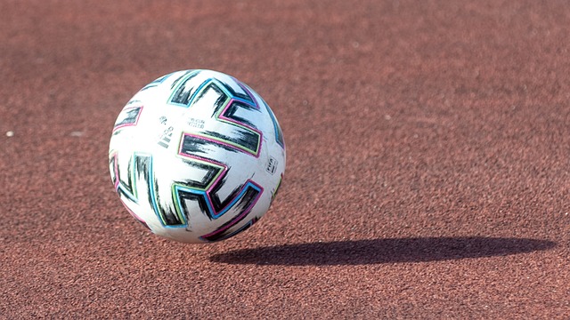 而高亭宇的 而高亭宇的