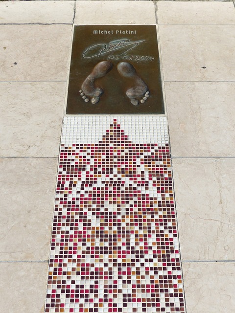 负起责任 负起责任