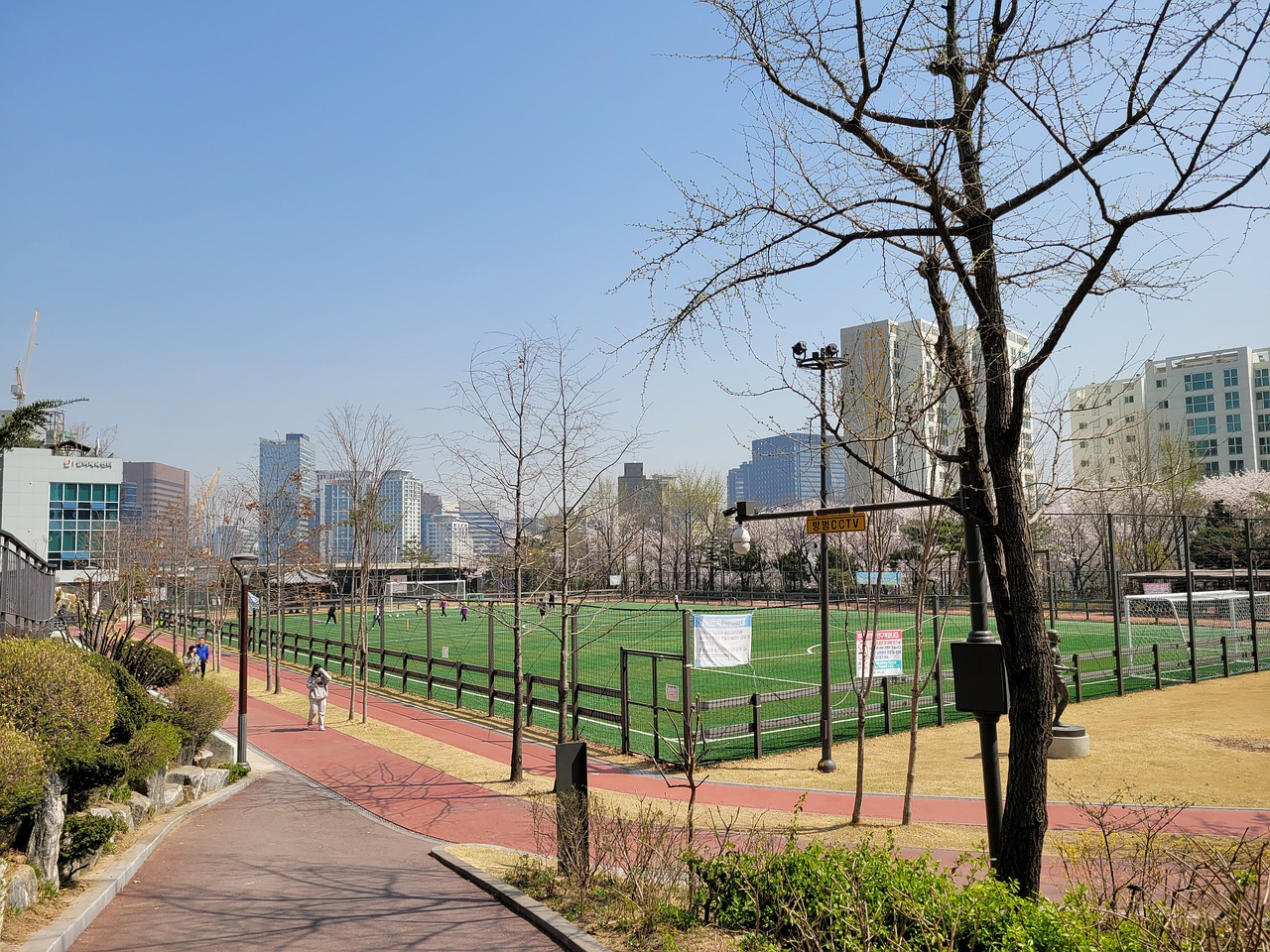 始终为世界 始终为世界